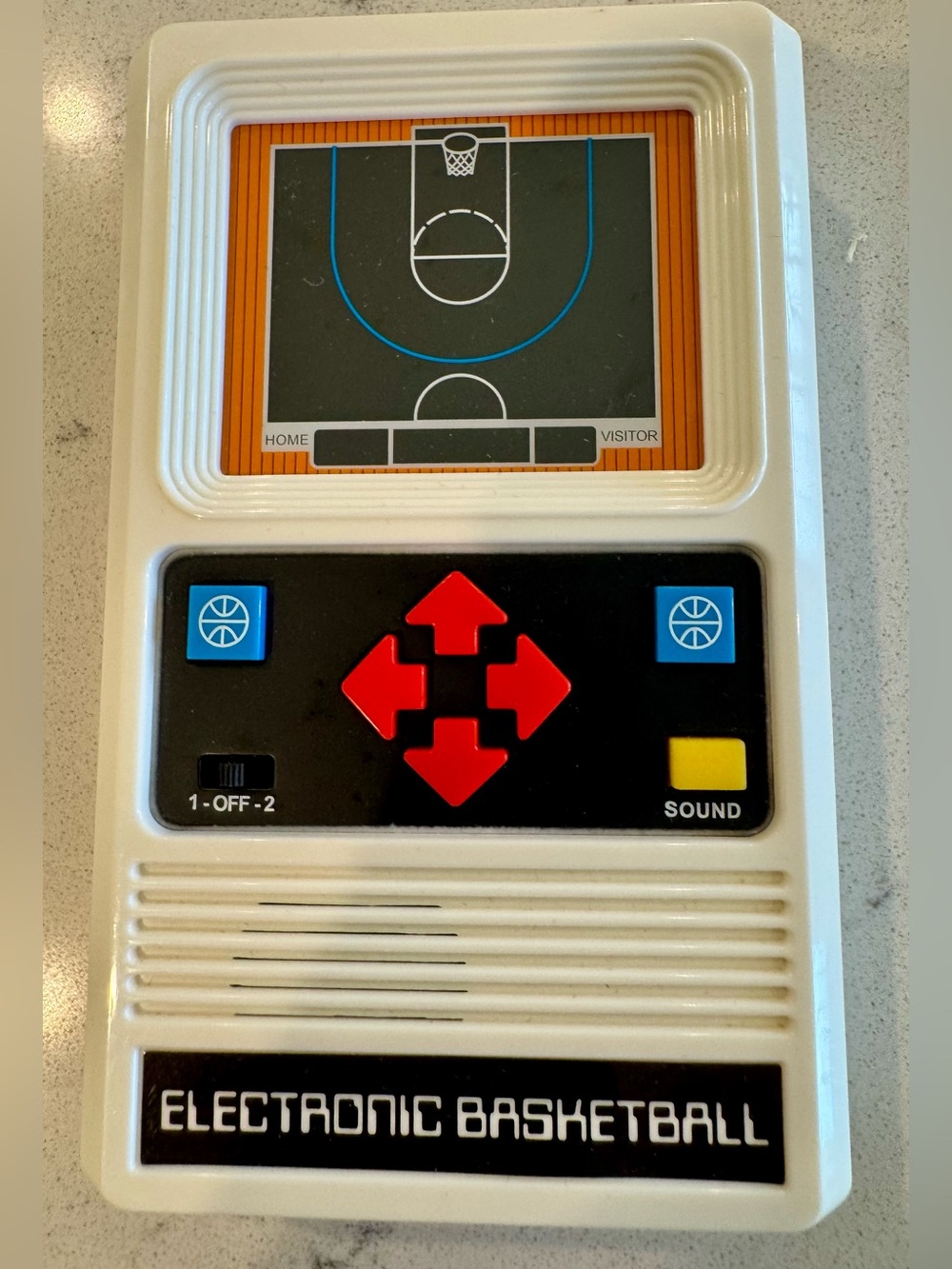 Mattel Electronic Basketball Handheld Classic Game - Working!